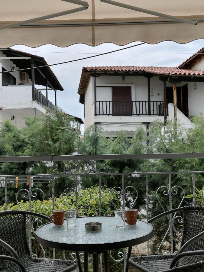 Porto Sun Apartment Pefkochori Exterior photo